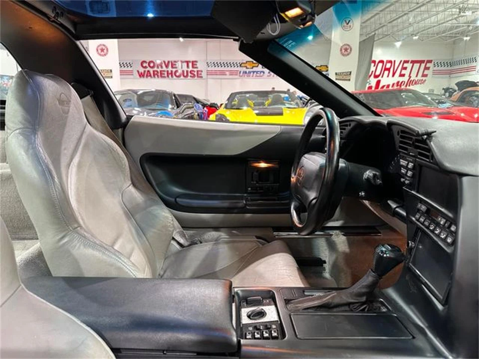 1994 Chevrolet Corvette C4 - Image 13 of 30