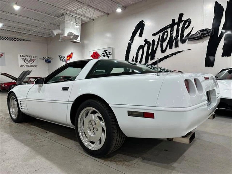 1994 Chevrolet Corvette C4 - Image 4 of 30