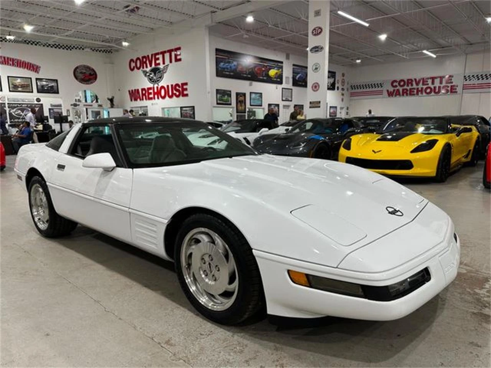 1994 Chevrolet Corvette C4 - Image 17 of 30