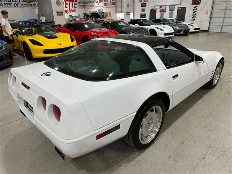 1994 Chevrolet Corvette C4 - Image 22 of 30