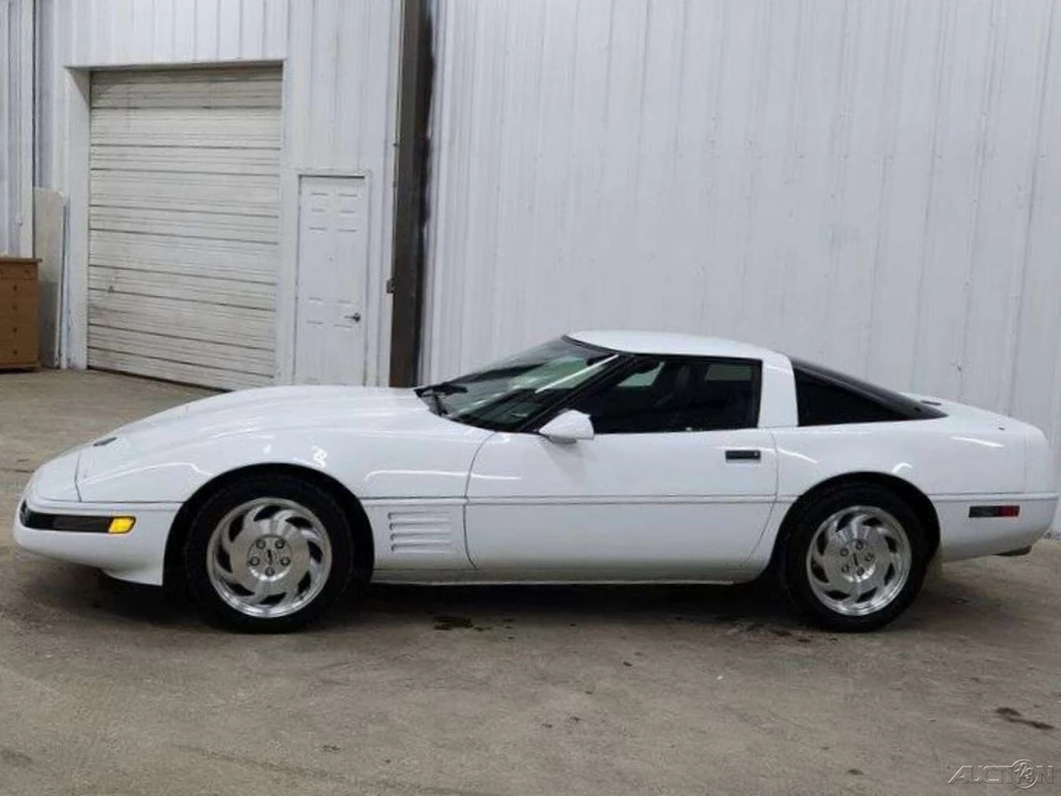 1994 Chevrolet Corvette - Image 2 of 24