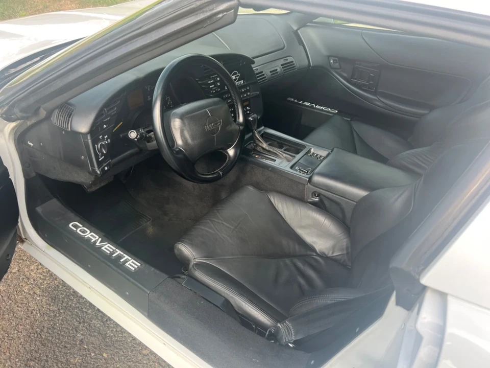 1994 Chevrolet Corvette C4 - Image 3 of 4