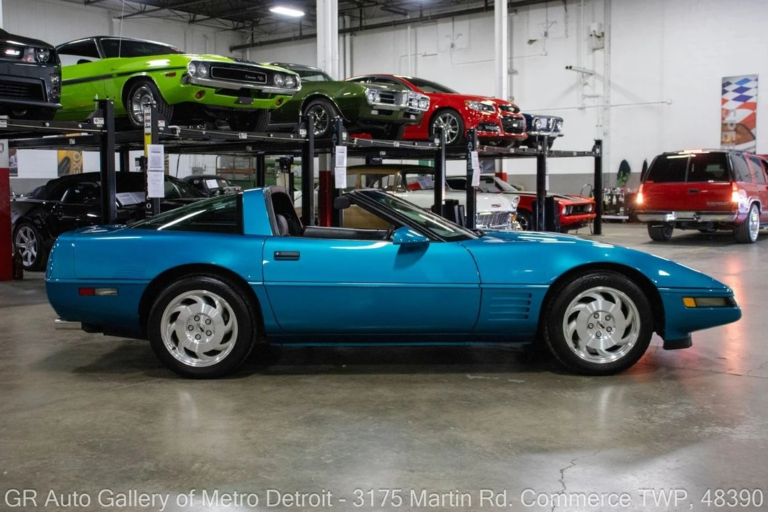 1994 Chevrolet Corvette C4 - Image 9 of 31