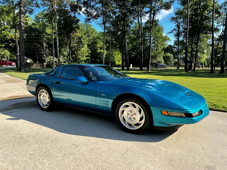 1994 Chevrolet Corvette C4 - Image 8 of 31