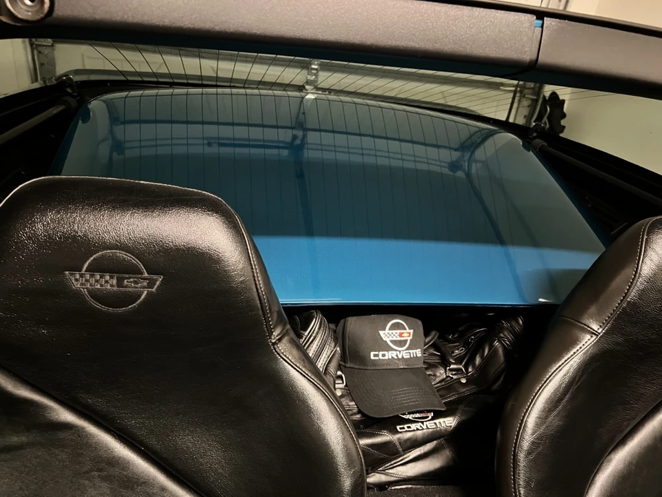 1994 Chevrolet Corvette C4 - Image 18 of 31