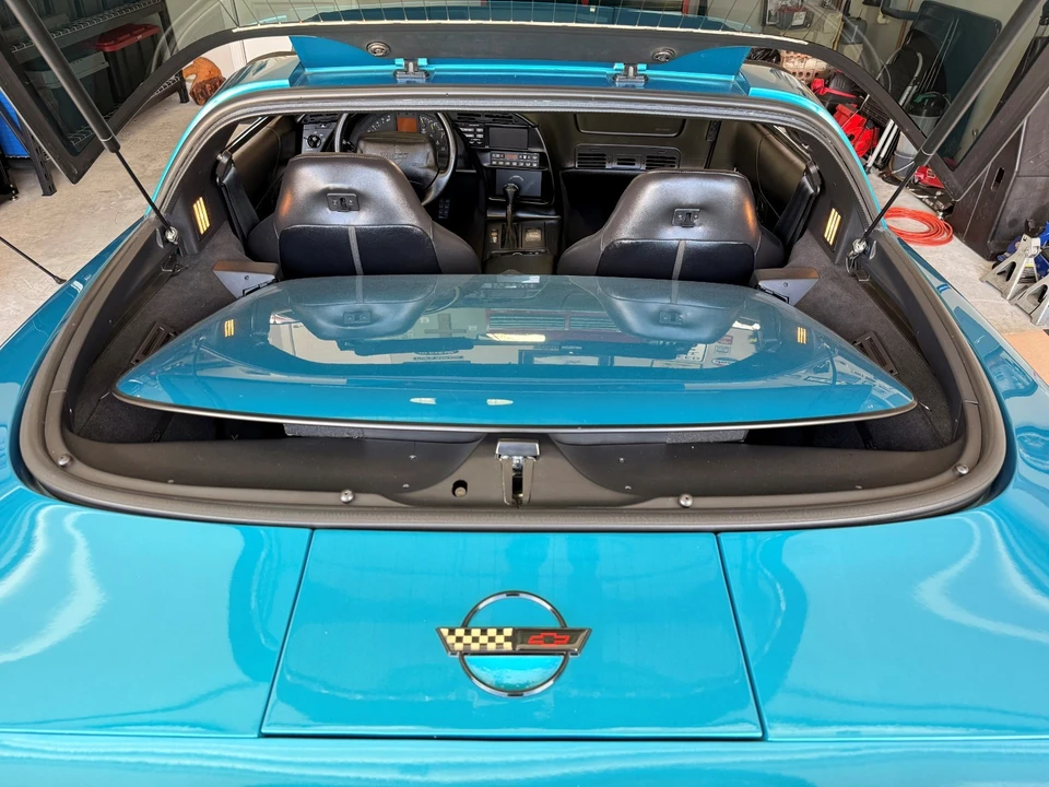 1994 Chevrolet Corvette C4 - Image 16 of 31