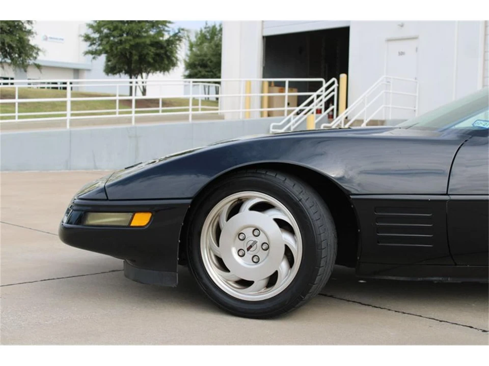 1994 Chevrolet Corvette C4 - Image 26 of 31