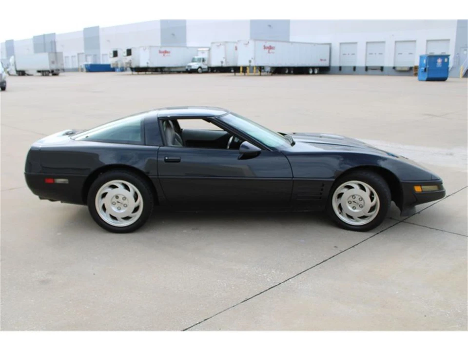 1994 Chevrolet Corvette C4 - Image 17 of 31