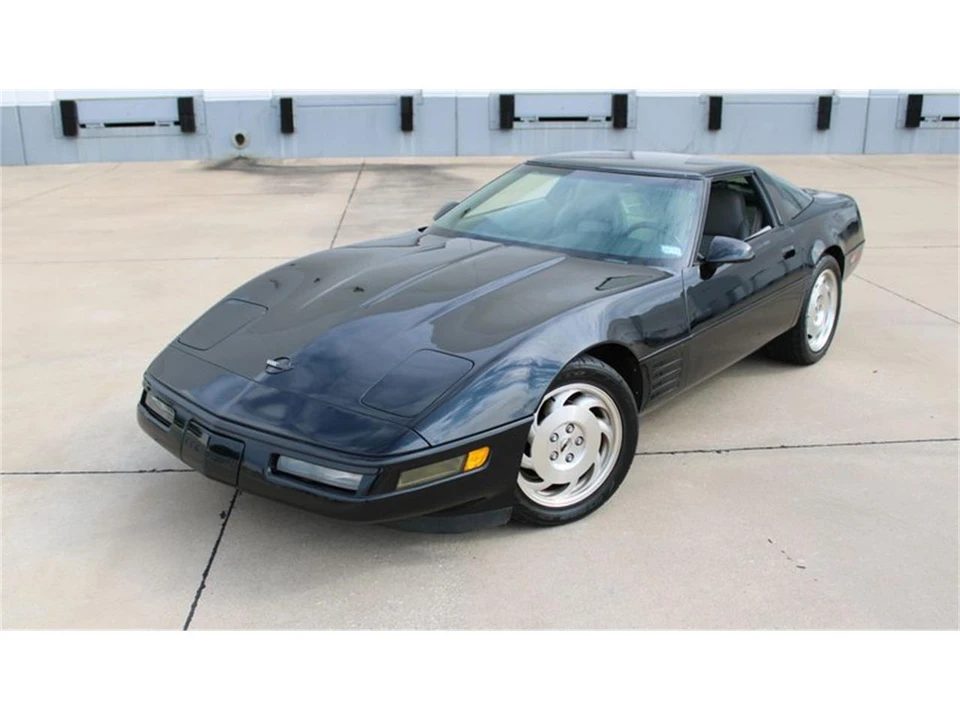 1994 Chevrolet Corvette C4 - Image 2 of 31