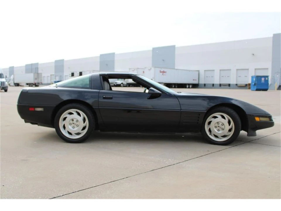 1994 Chevrolet Corvette C4 - Image 18 of 31