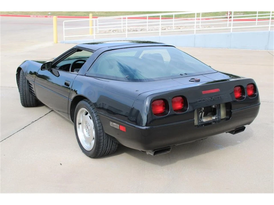 1994 Chevrolet Corvette C4 - Image 8 of 31