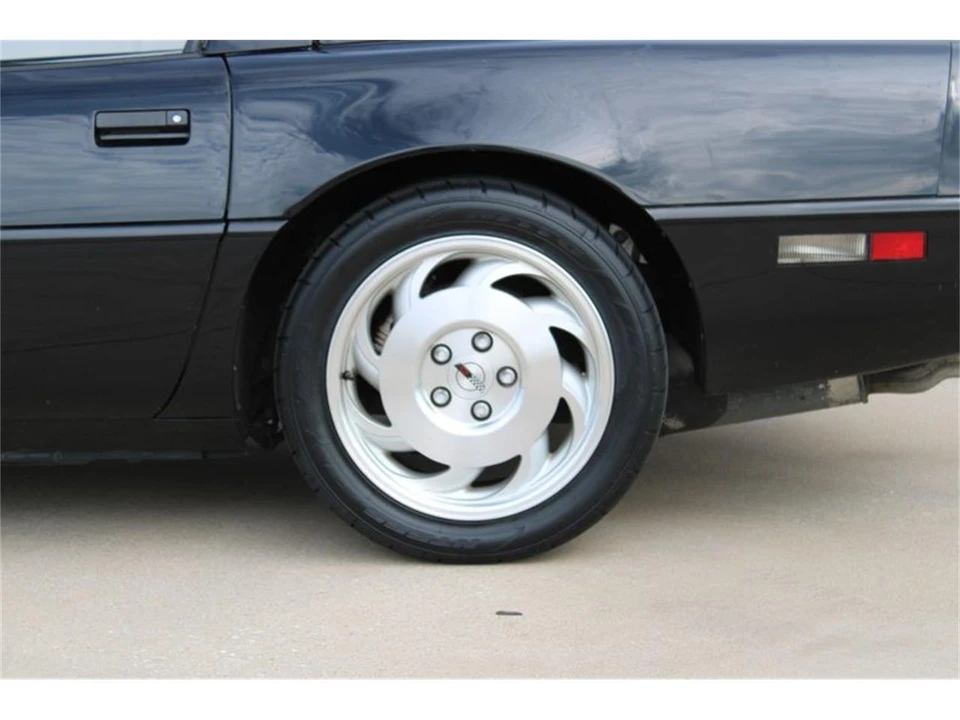 1994 Chevrolet Corvette C4 - Image 30 of 31
