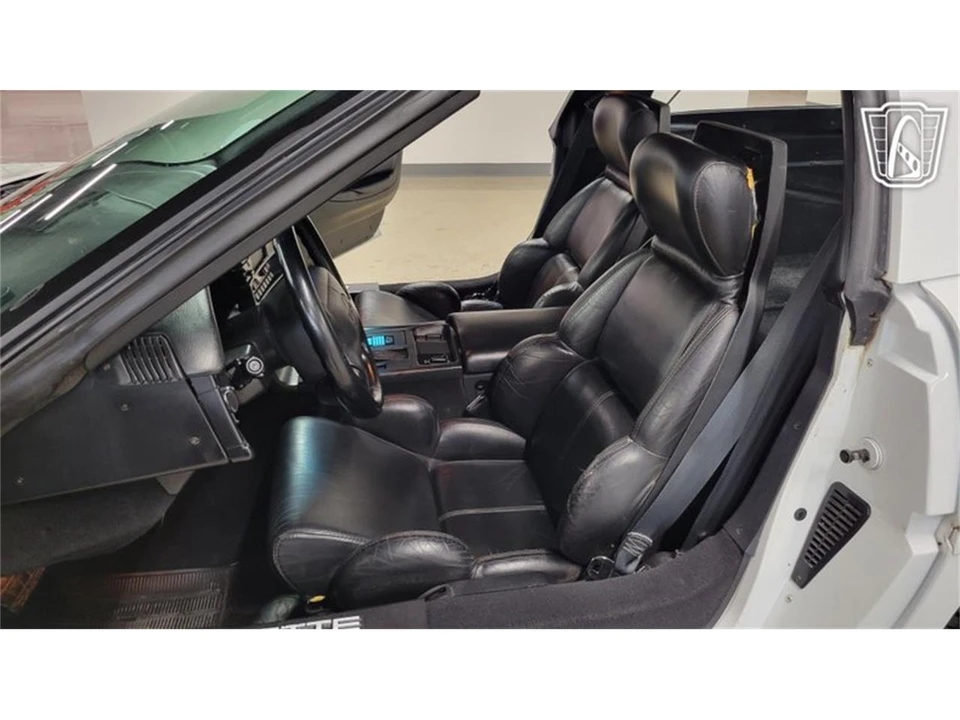 1994 Chevrolet Corvette C4 - Image 12 of 31