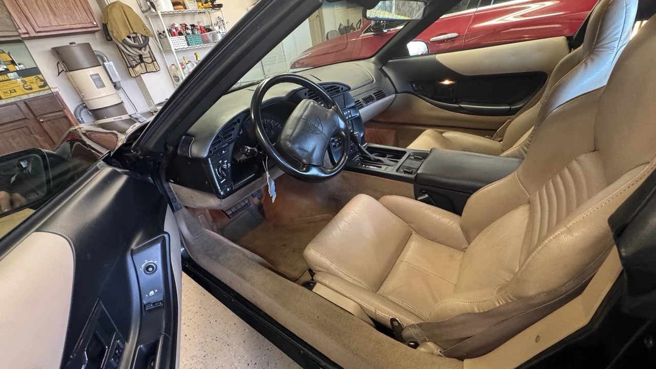 1994 Chevrolet Corvette C4 - Image 19 of 21