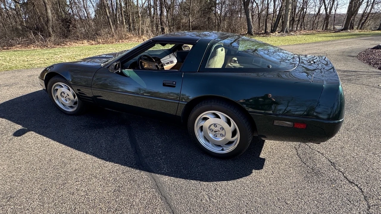 1994 Chevrolet Corvette C4 - Image 3 of 21