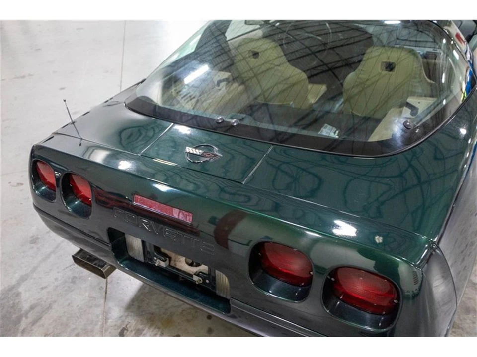 1994 Chevrolet Corvette C4 - Image 19 of 31