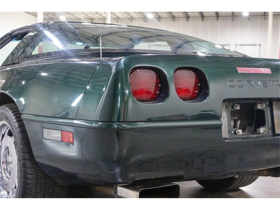 1994 Chevrolet Corvette C4 - Image 24 of 31