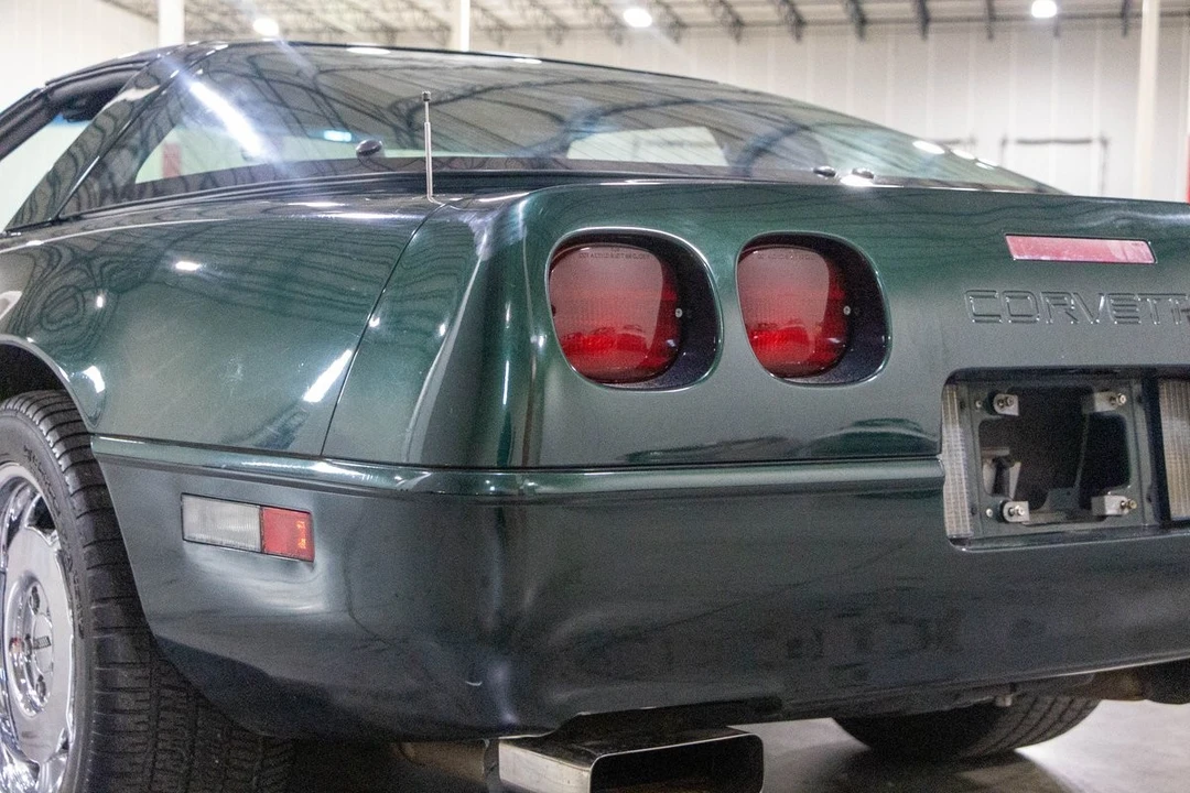 1994 Chevrolet Corvette C4 - Image 25 of 31