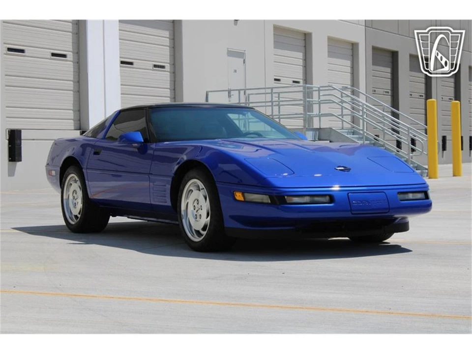 1994 Chevrolet Corvette C4 - Image 2 of 31