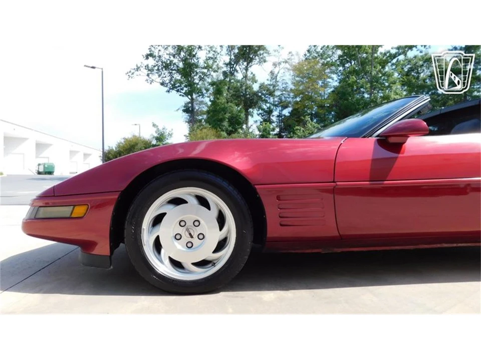 1994 Chevrolet Corvette C4 - Image 8 of 31
