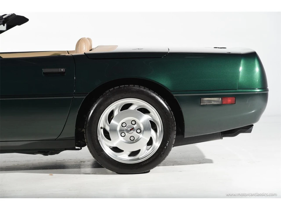 1994 Chevrolet Corvette C4 - Image 23 of 31