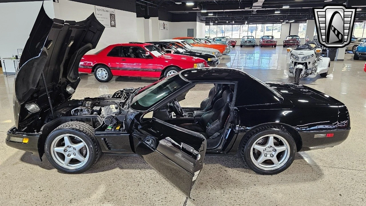 1994 Chevrolet Corvette C4 - Image 18 of 21