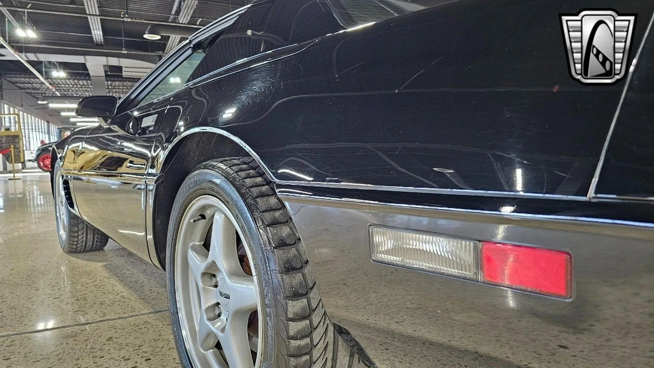 1994 Chevrolet Corvette C4 - Image 14 of 21