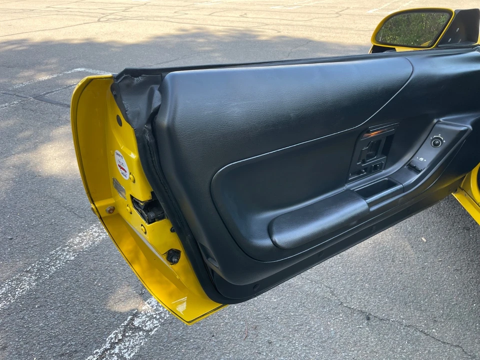 1994 Chevrolet Corvette C4 - Image 23 of 31