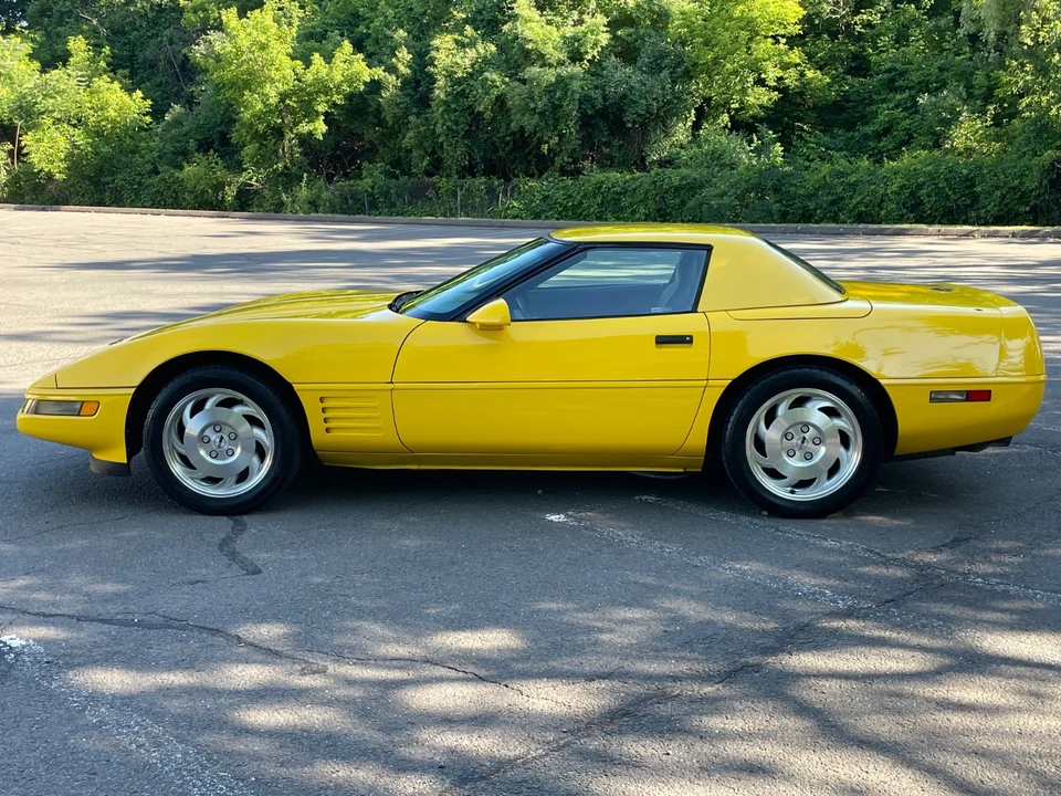 1994 Chevrolet Corvette C4 - Image 3 of 31