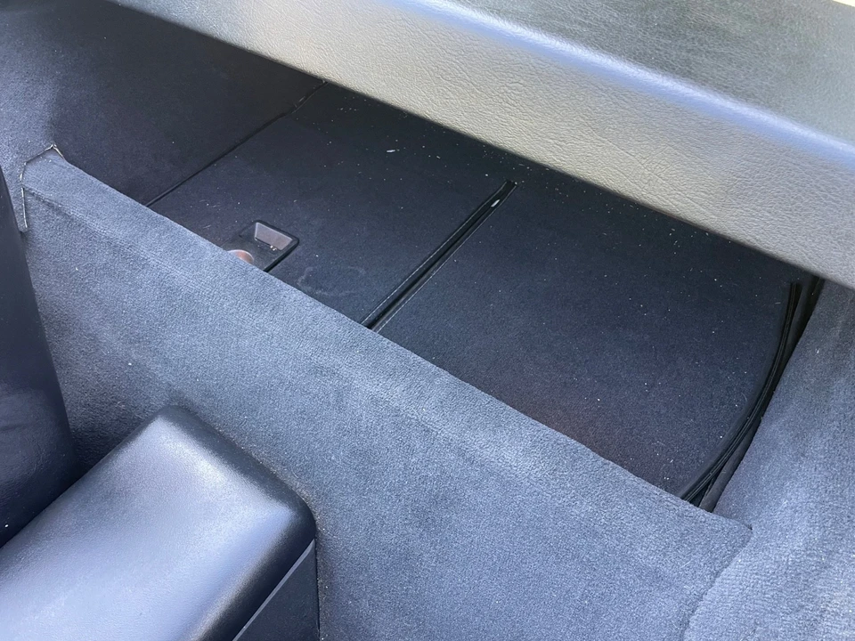 1994 Chevrolet Corvette C4 - Image 24 of 31