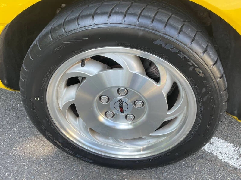 1994 Chevrolet Corvette C4 - Image 23 of 31