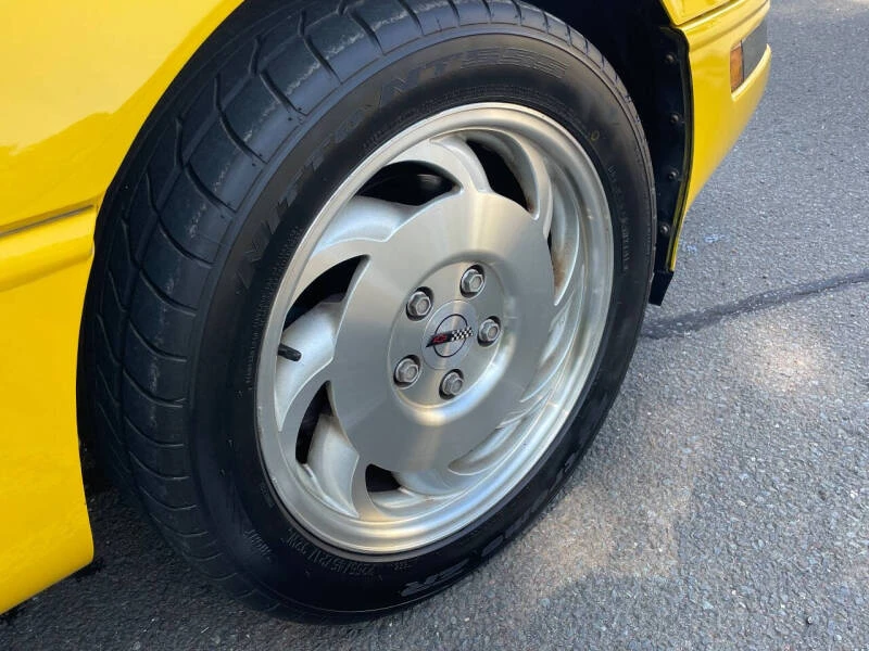 1994 Chevrolet Corvette C4 - Image 24 of 31