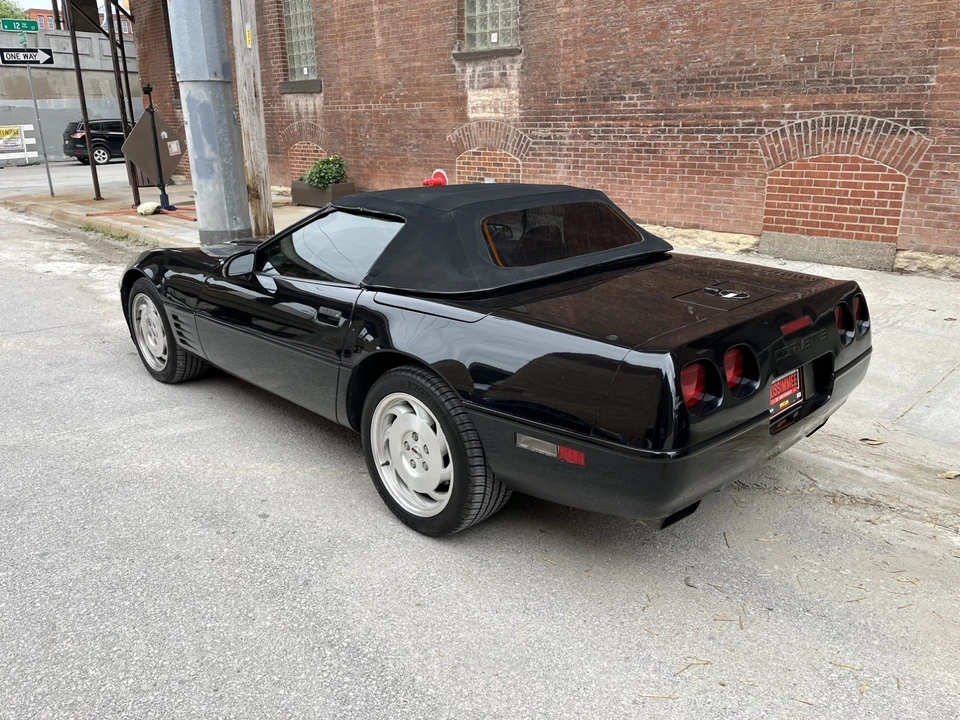 1994 Chevrolet Corvette - Image 10 of 15