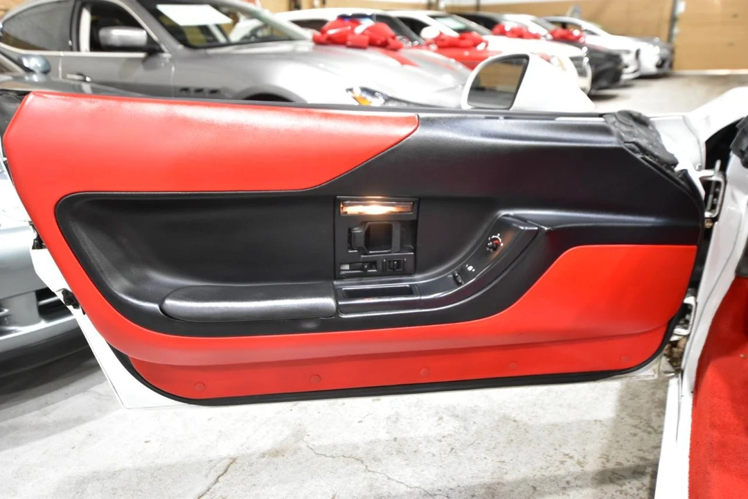 1994 Chevrolet Corvette C4 - Image 19 of 31