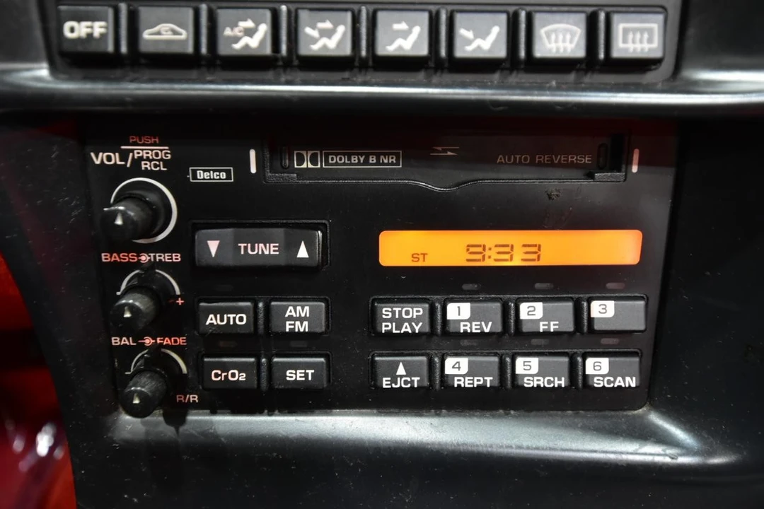 1994 Chevrolet Corvette C4 - Image 28 of 31