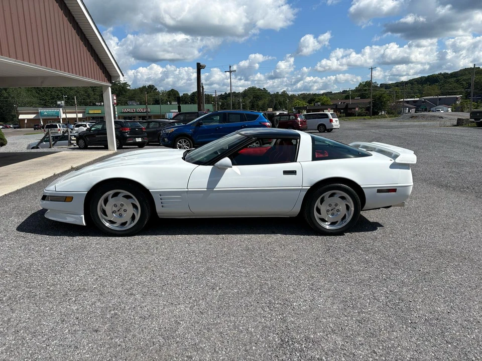 1994 Chevrolet Corvette C4 - Image 4 of 23