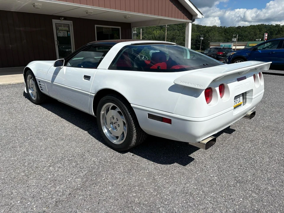 1994 Chevrolet Corvette C4 - Image 5 of 23