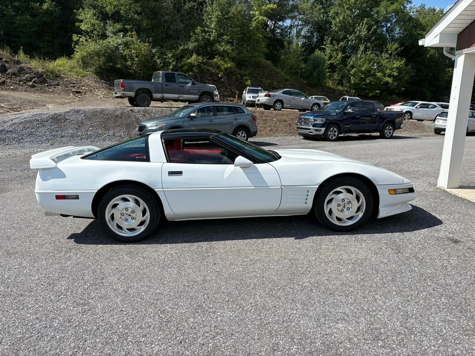 1994 Chevrolet Corvette C4 - Image 8 of 23
