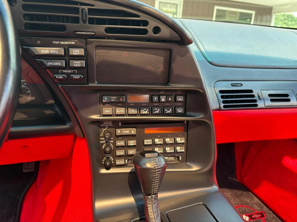 1994 Chevrolet Corvette C4 - Image 11 of 23