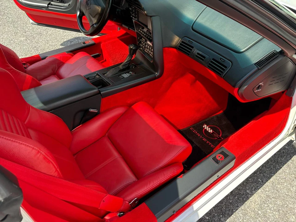 1994 Chevrolet Corvette C4 - Image 17 of 23