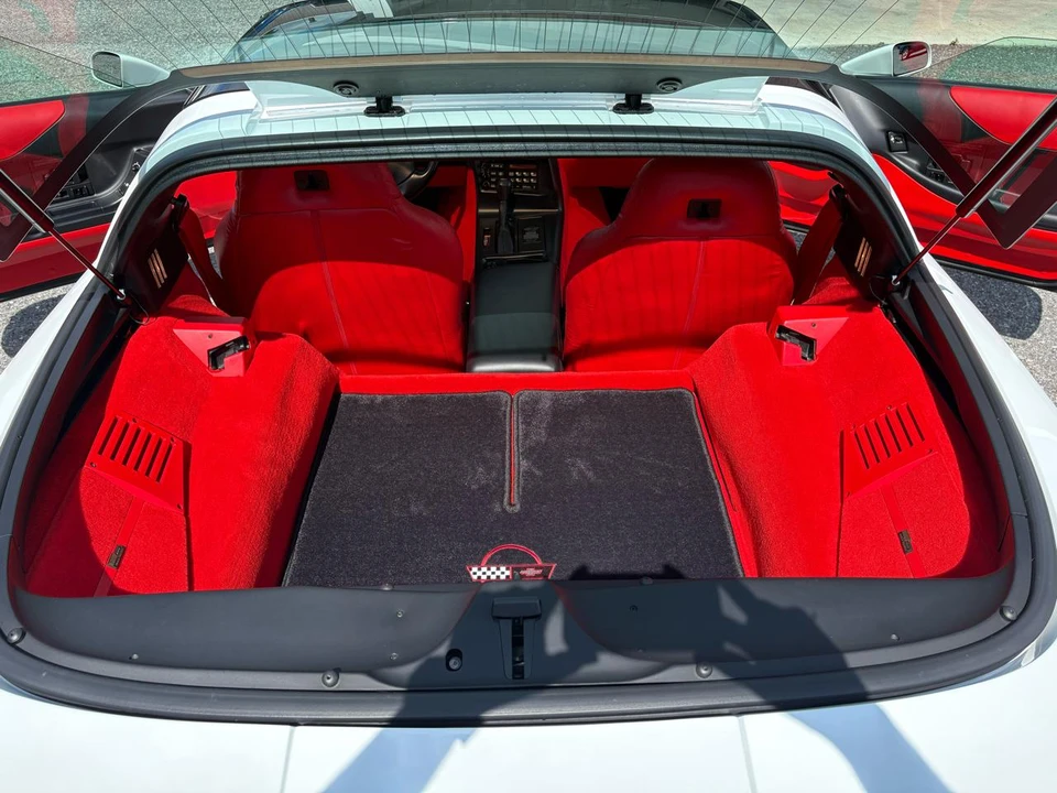 1994 Chevrolet Corvette C4 - Image 19 of 23