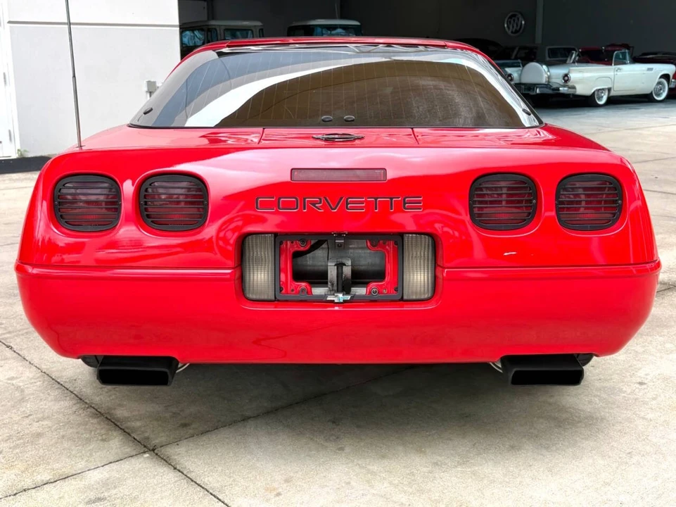 1994 Chevrolet Corvette C4 - Image 8 of 31