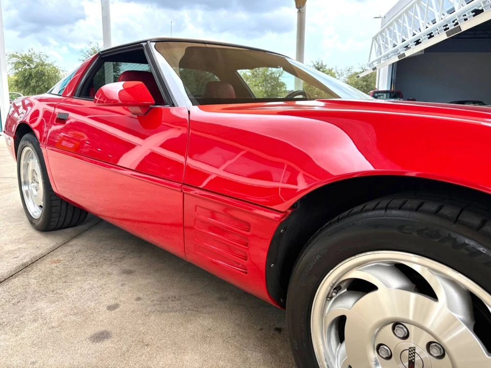 1994 Chevrolet Corvette C4 - Image 19 of 31