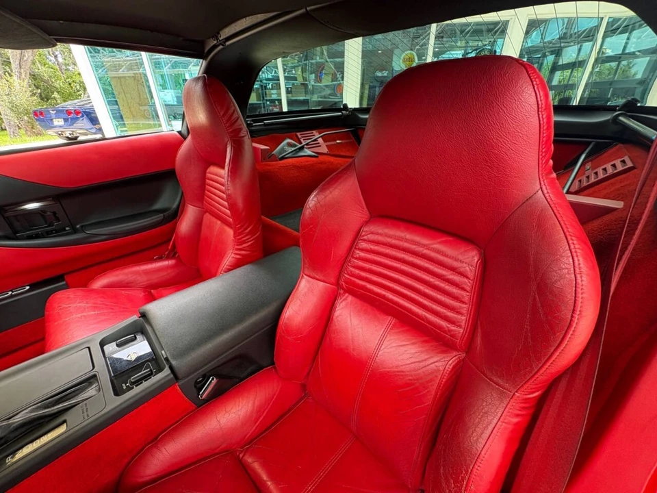 1994 Chevrolet Corvette C4 - Image 24 of 31