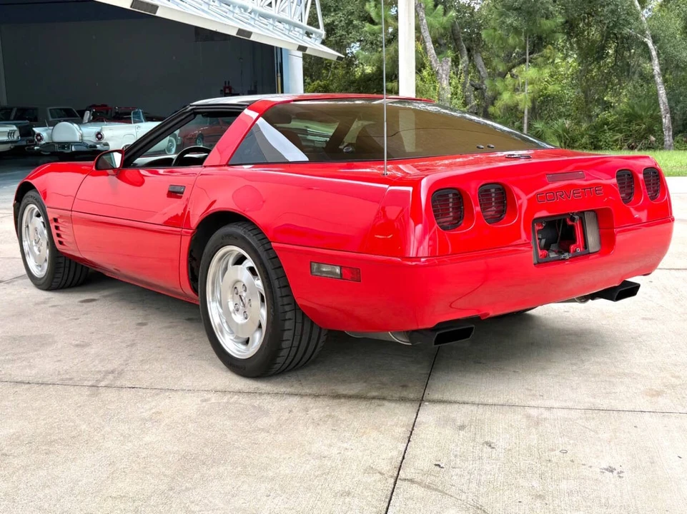 1994 Chevrolet Corvette C4 - Image 10 of 31