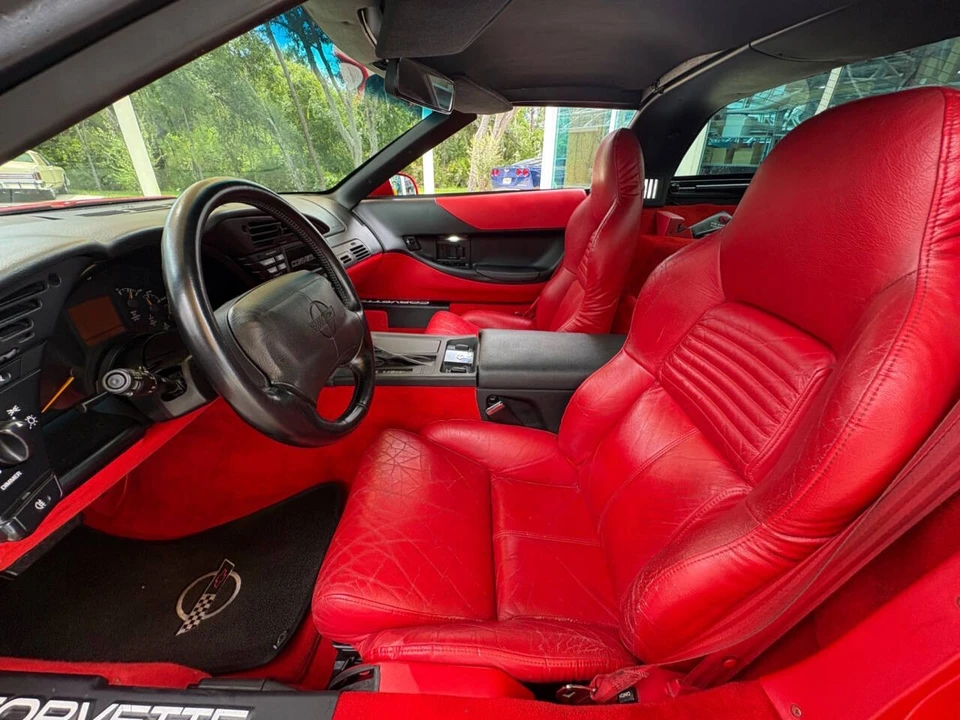 1994 Chevrolet Corvette C4 - Image 23 of 31