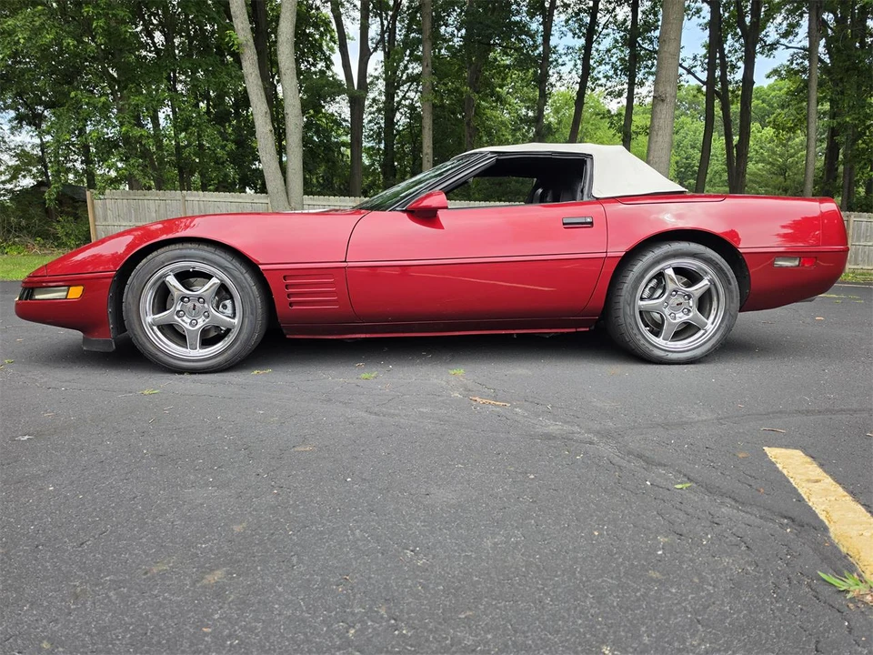 1994 Chevrolet Corvette C4 - Image 13 of 31