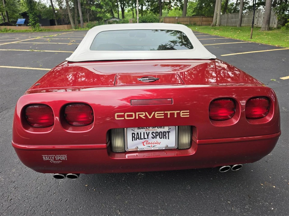 1994 Chevrolet Corvette C4 - Image 19 of 31