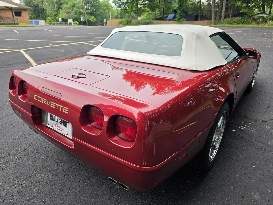 1994 Chevrolet Corvette C4 - Image 20 of 31