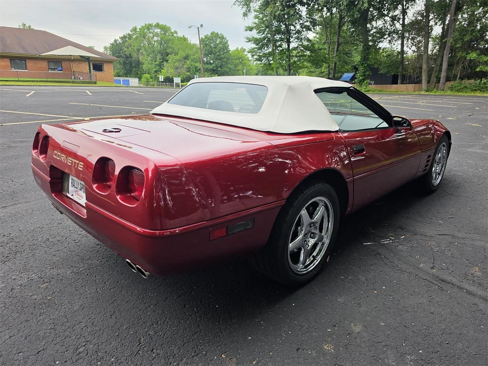 1994 Chevrolet Corvette C4 - Image 21 of 31